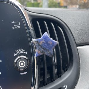 Sodaliet ster voor in de auto
