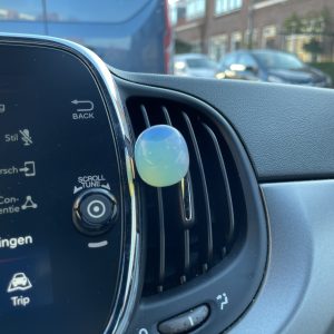 Opaliet voor in de auto
