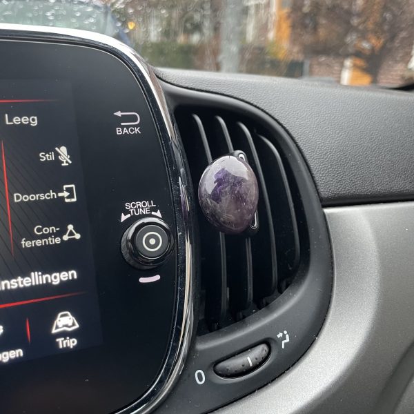 Amethist  voor in de auto