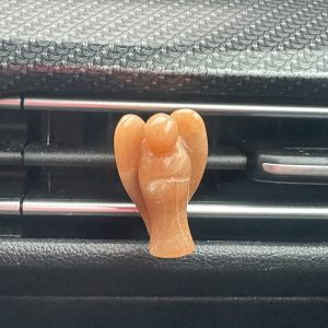Aventurijn rood engel voor in de auto