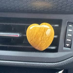 Mookaiet jaspis hart voor in de auto