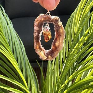 Agaat geode met citrien (verhit) kettinghanger #330