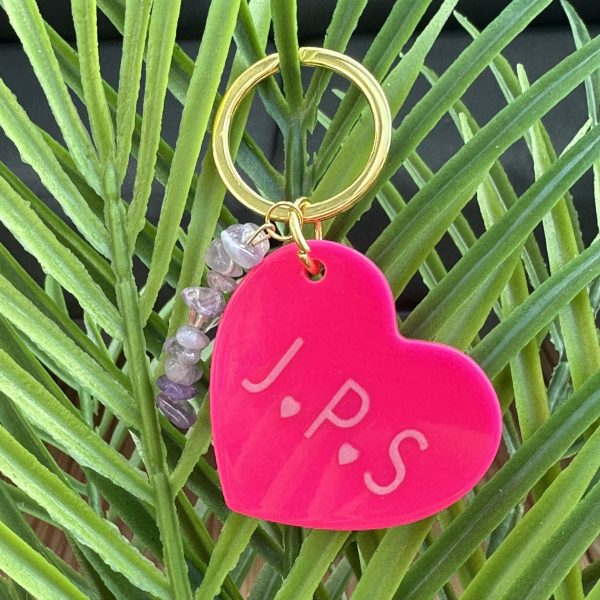 Sleutelhanger hart met amethist en initialen - Roze