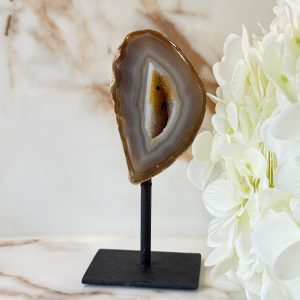 Agaat druzy op standaard #18