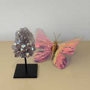 Angel aura (Amethist gecoat)  mini op standaard #116