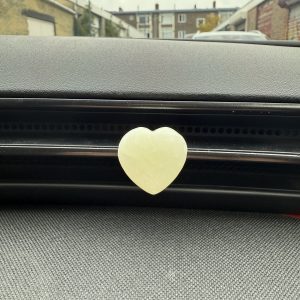 Jade nefriet hart voor in de auto